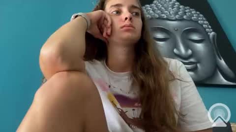 Snapshot of valure_lera chatting on March 8, 4:01 am valure_lera online show from March 8, 4:01 am