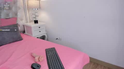 valyx7 online show from December 13, 7:53 pm