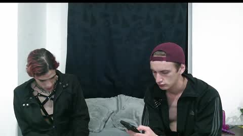 Vamp Noah and Dan online show from December 26, 1:29 am