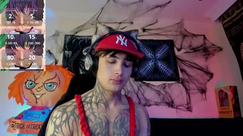 Snapshot of vampiredavyd chatting on October 9, 1:55 am david guzman i model independenthelp me with a thumbs up online show from October 9, 1:55 am