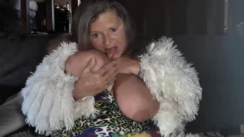 Snapshot of vampwoman chatting on January 30, 4:55 pm vampwoman online show from January 30, 4:55 pm
