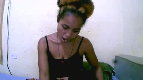vanah344375 online show from October 13, 4:53 pm