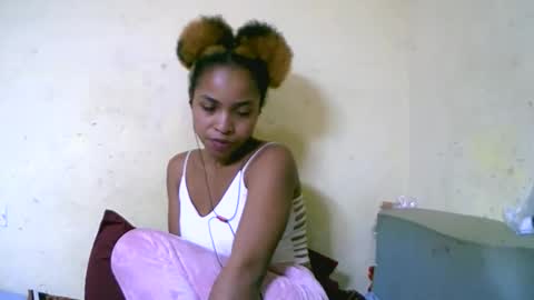 vanah344375 online show from October 15, 6:31 pm