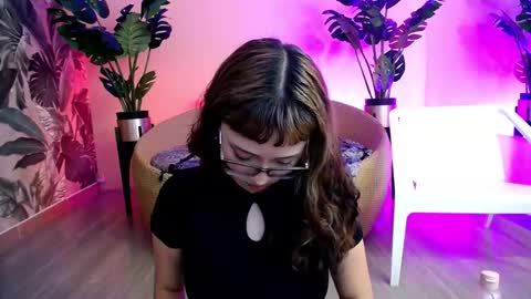 Vane online show from February 17, 8:08 pm