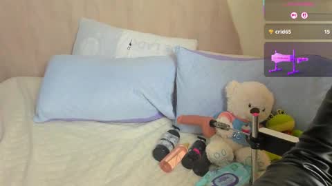 V A N E  online show from February 5, 3:32 am