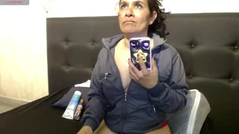 Snapshot of vanessa_7_ chatting on October 3, 10:29 pm Vanessa online show from October 3, 10:29 pm