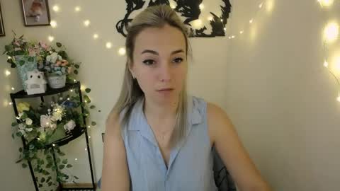 Vanessa online show from May 24, 7:48 am