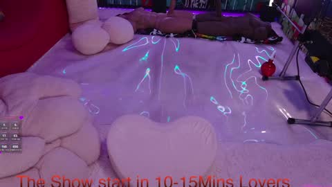  Vanessa  online show from March 7, 5:35 pm