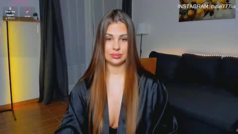 vanessa_moonn online show from November 18, 2:53 pm