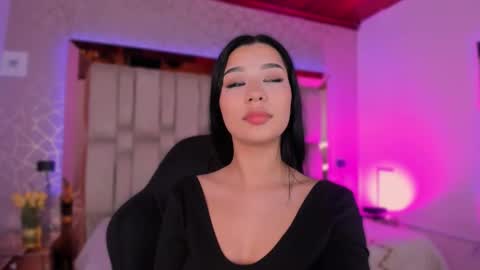 Snapshot of vanessaduval chatting on September 25, 7:48 am vanessaduval online show from September 25, 7:48 am