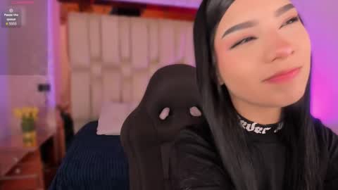 Snapshot of vanessaduval chatting on September 18, 3:43 am vanessaduval online show from September 18, 3:43 am