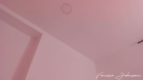 vanessajohnsonn online show from May 29, 2:09 am