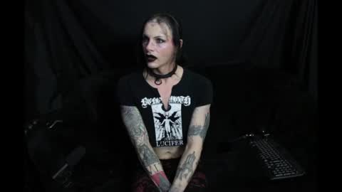 Billie online show from December 4, 9:58 pm