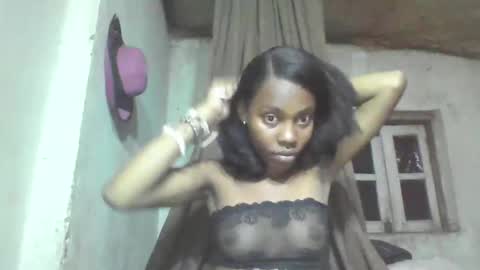 vanillachann online show from December 4, 12:43 am