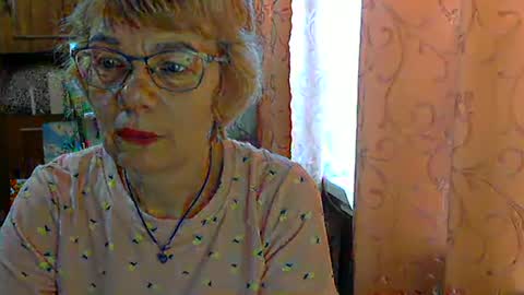 Vanillaxcreamy online show from February 16, 11:05 am