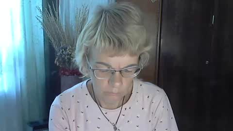 Vanillaxcreamy online show from October 5, 12:13 pm