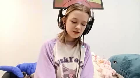 Viola online show from September 25, 12:01 pm