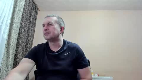 vano_822 online show from December 17, 8:15 pm