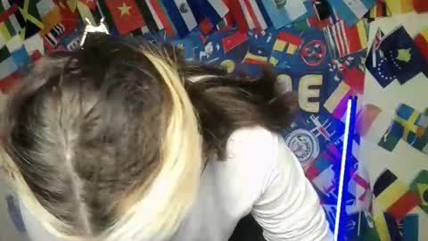 Vanessa online show from April 2, 4:25 pm