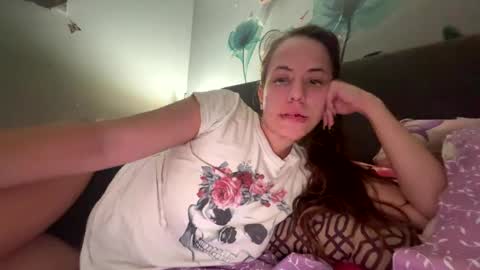 Snapshot of vaua089 chatting on September 21, 5:33 am vaua089 online show from September 21, 5:33 am
