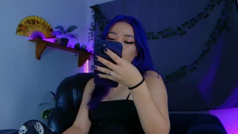 Vayolett online show from October 27, 2:00 am