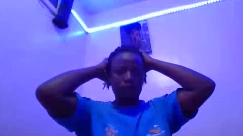 Vee tommy online show from April 17, 2:47 am