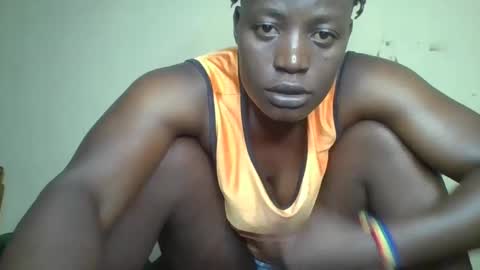Snapshot of vee_tommy chatting on January 10, 12:15 pm Vee tommy online show from January 10, 12:15 pm