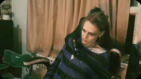 veelucious online show from October 8, 2:51 am