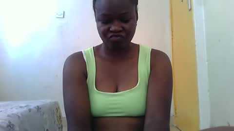 veev_1 online show from April 13, 11:14 am