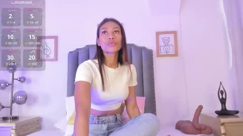   online show from March 21, 11:37 am