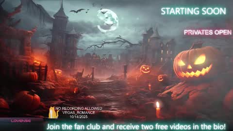 Snapshot of vegas_romance chatting on October 15, 1:42 am vegas_romance online show from October 15, 1:42 am