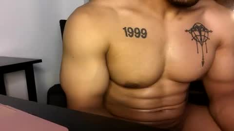 Vegas Love online show from May 30, 1:04 am