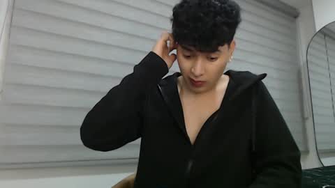 Snapshot of velascosexyboy chatting on January 17, 2:08 am velascosexyboy online show from January 17, 2:08 am