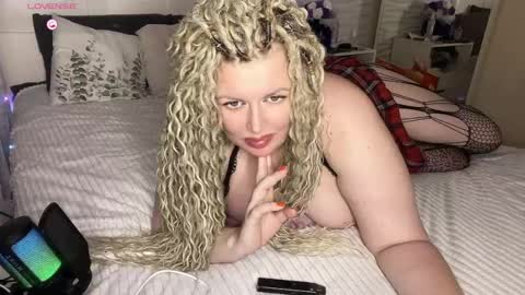 Snapshot of vellinka chatting on October 22, 9:49 pm vellinka online show from October 22, 9:49 pm