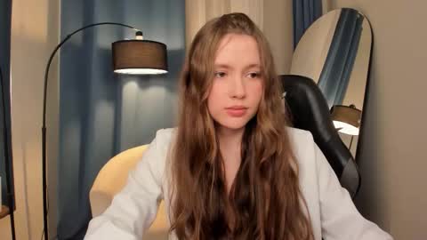 velvet_cherry online show from October 5, 4:58 pm