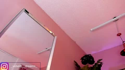 Isabella  online show from May 25, 12:22 pm