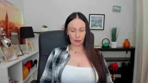 Jasmine online show from October 10, 6:52 am