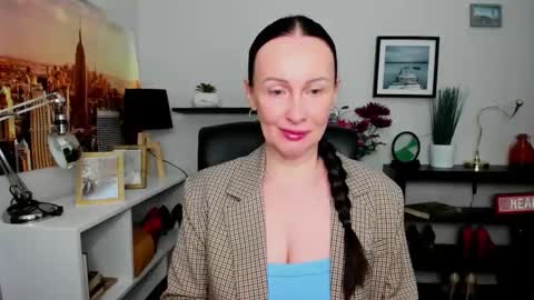 Jasmine online show from September 19, 5:44 am