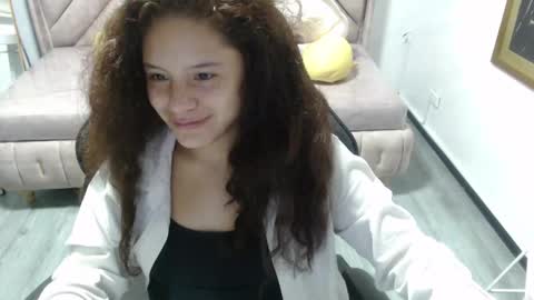 velvet_moon_v online show from November 20, 1:21 pm