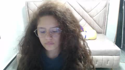 velvet_moon_v online show from November 11, 1:24 pm