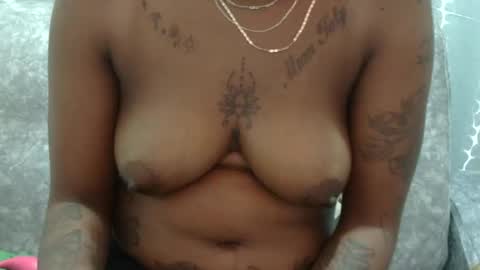 Snapshot of velvet_temptress chatting on March 12, 7:36 pm velvet online show from March 12, 7:36 pm