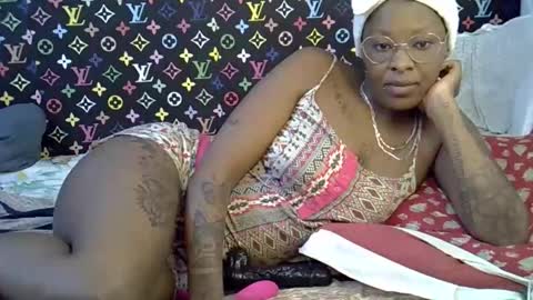 Snapshot of velvet_temptress chatting on October 16, 7:08 am velvet online show from October 16, 7:08 am