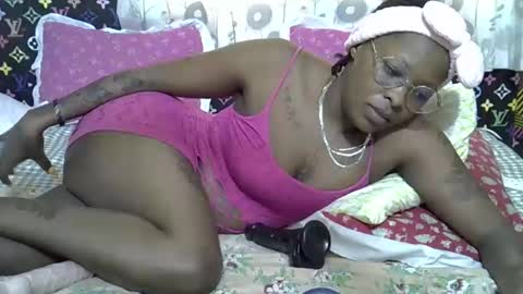 Snapshot of velvet_temptress chatting on September 23, 5:56 am velvet online show from September 23, 5:56 am