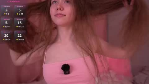 Polly online show from March 25, 6:14 pm