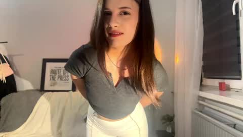 Emma online show from June 2, 9:28 pm