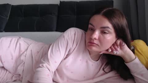 velvetmoon123 online show from May 8, 7:47 am