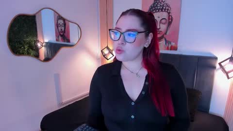 velvetscarlett online show from February 26, 12:08 pm