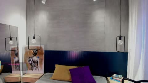 velvettease_ online show from April 10, 12:54 pm