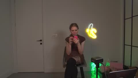 VelvetTGirl online show from March 16, 1:09 am