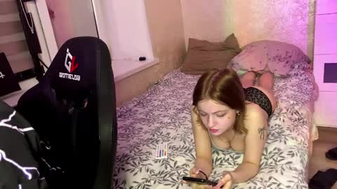 Lasly online show from April 10, 7:18 pm